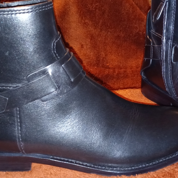 Tory Burch Colton Leather Bootie - Picture 3 of 9